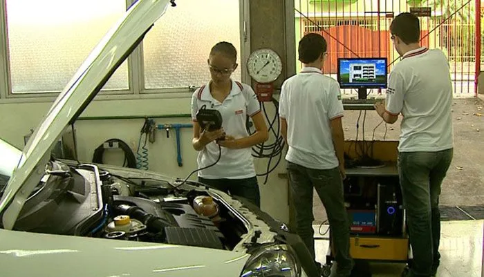 Curso Gratuito de Mecânica Automotiva SENAI