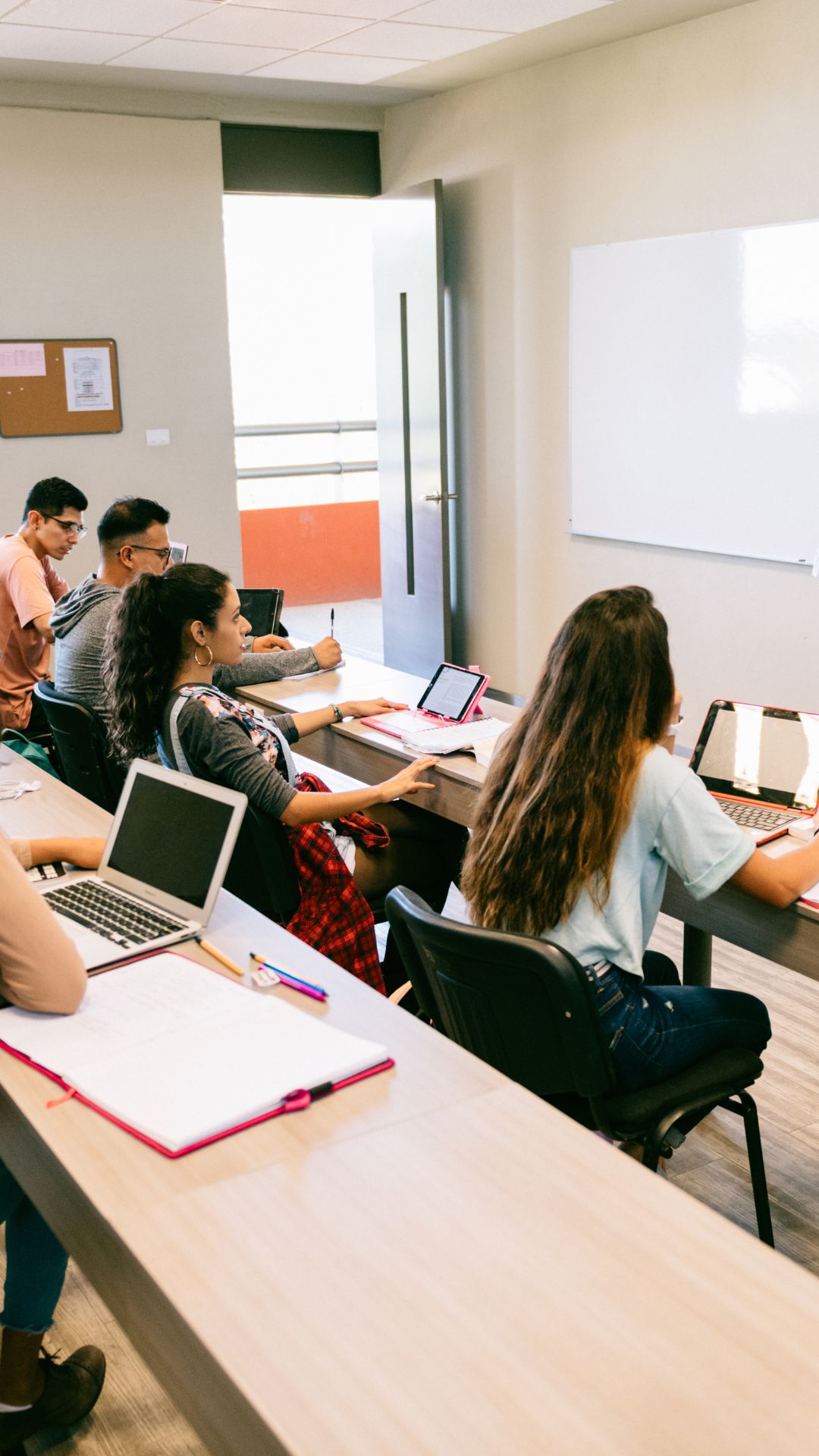 Aprenda com Professores Qualificados na UNIFAP Digital