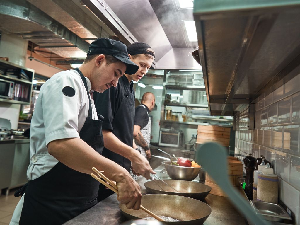 Auxiliar de cozinha
